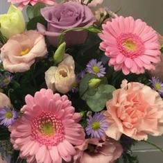 A Pastel Leave It To The Florist Hand tied Aqua pack